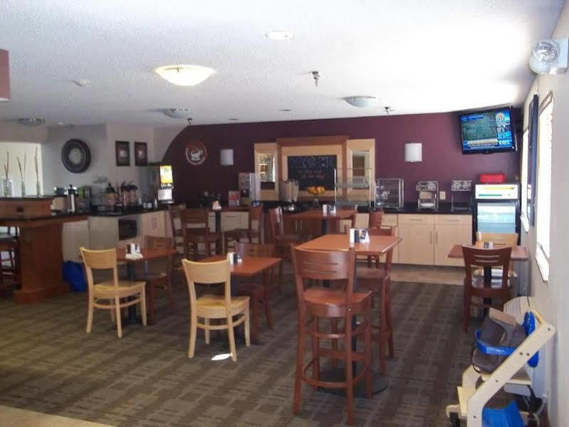 Sleep Inn & Suites Salina I-135 Exterior foto